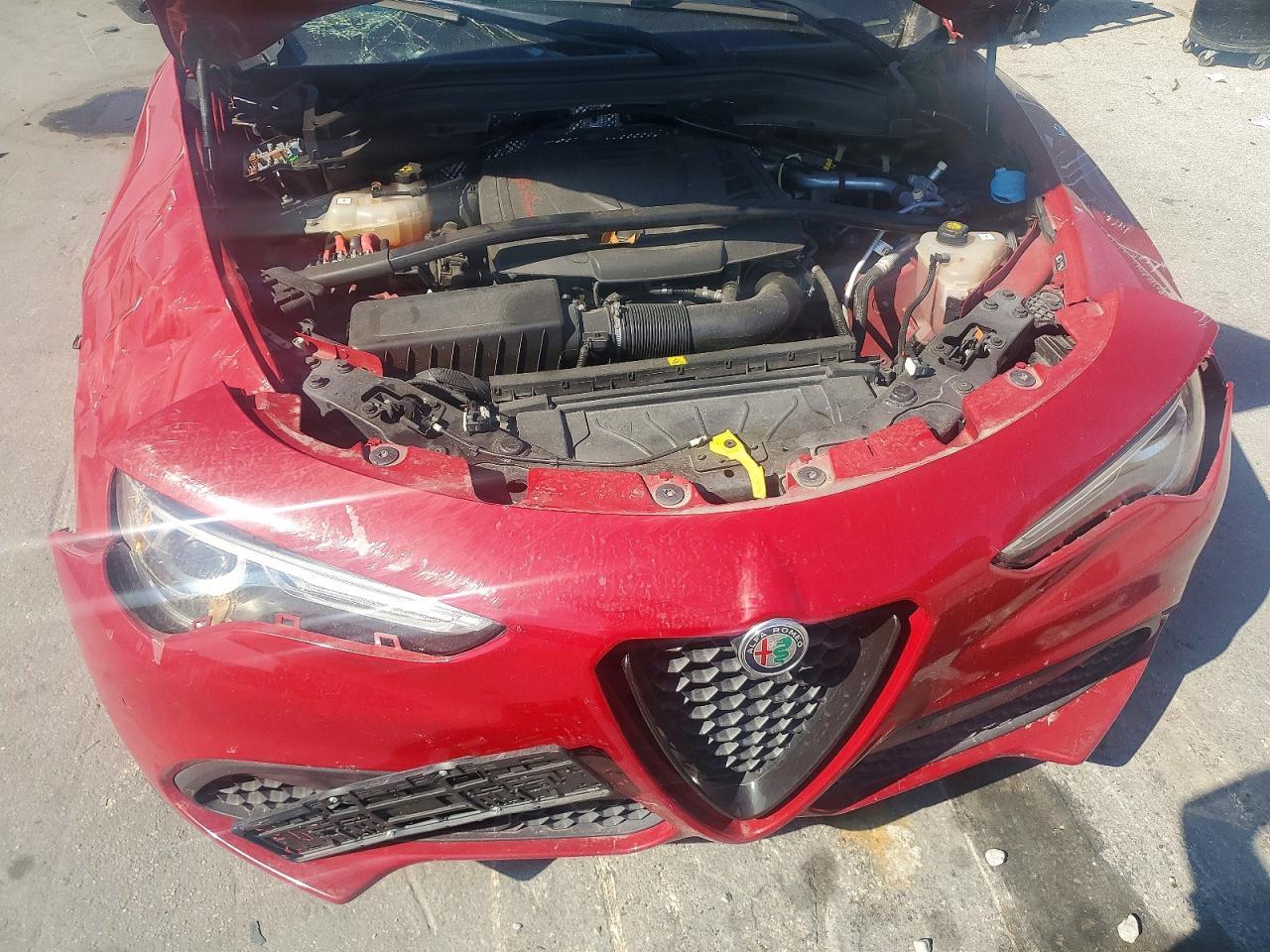 2021 Alfa Romeo Stelvio Sport