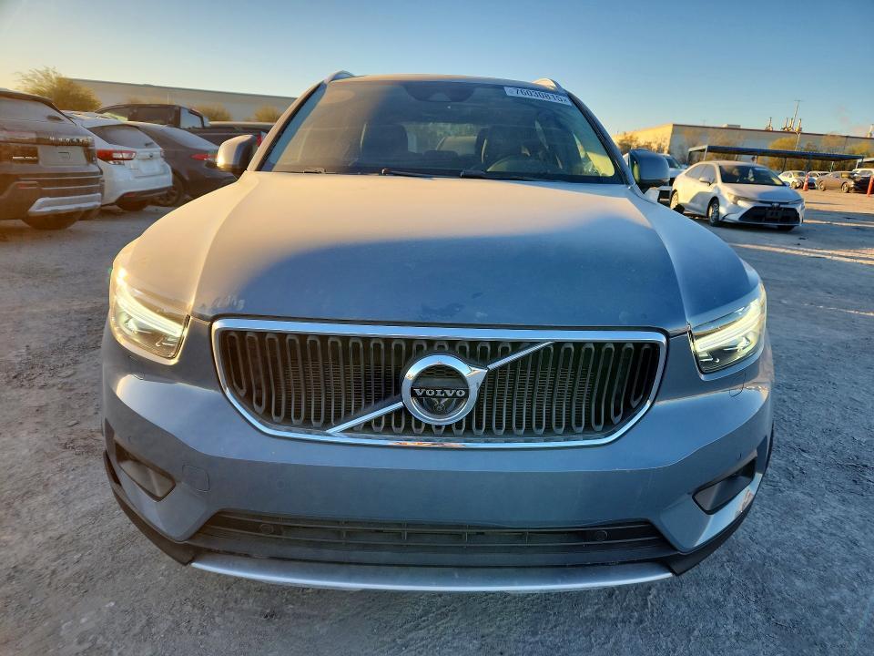2021 Volvo Xc40 T5 Momentum