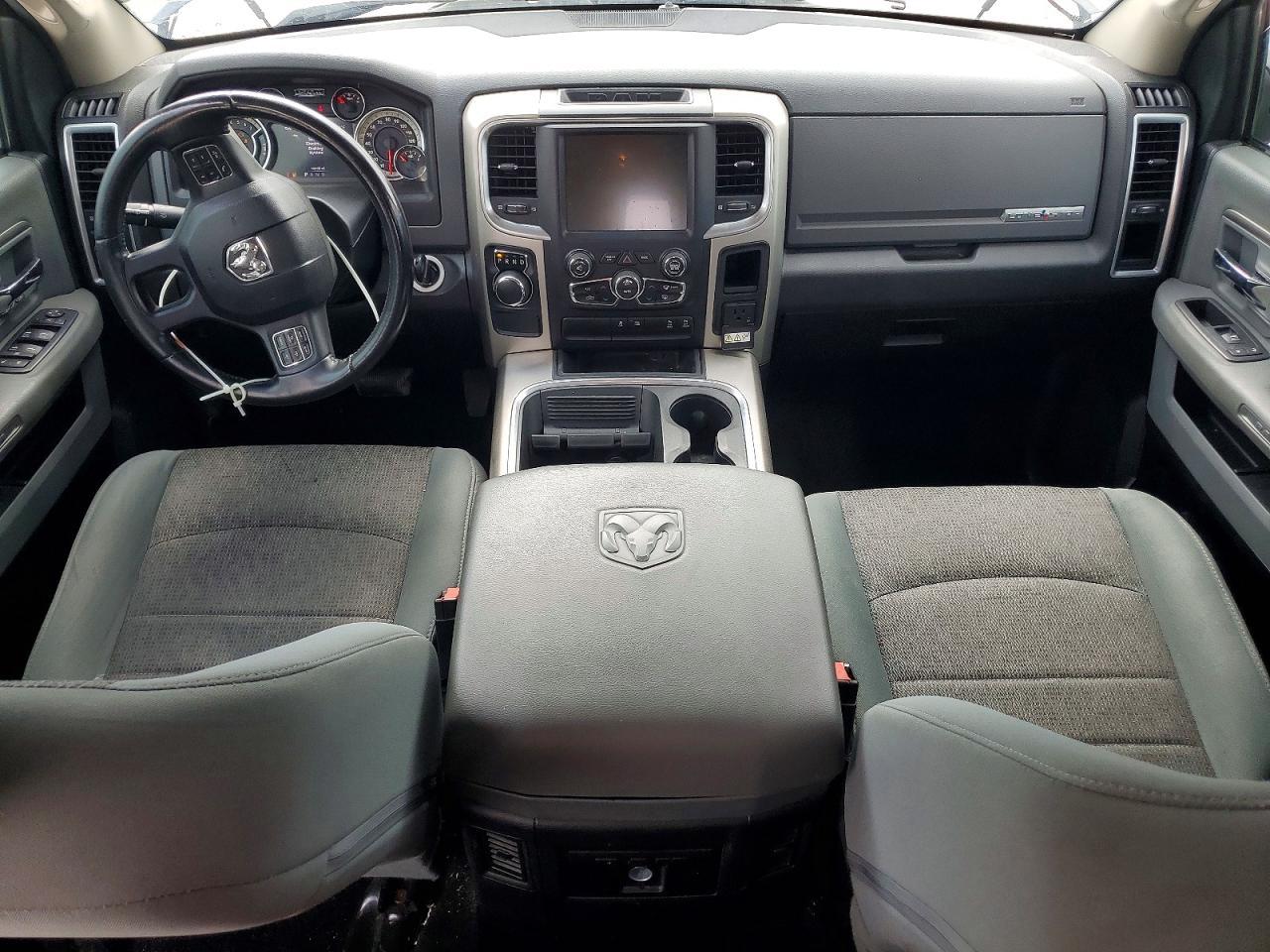 2017 Dodge RAM 1500 SLT