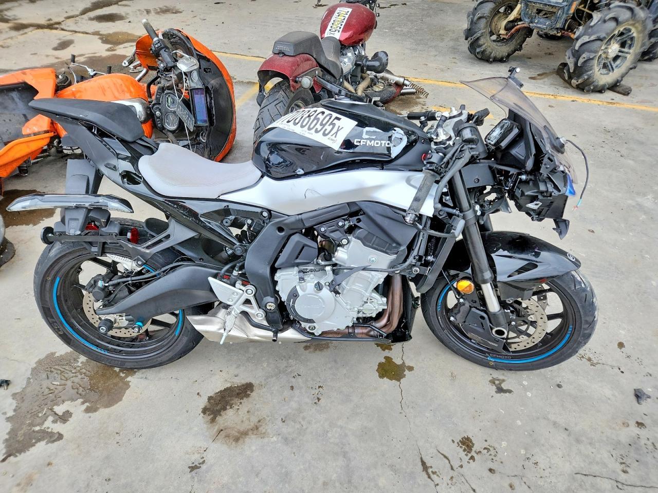 2025 Cf Moto 675SS