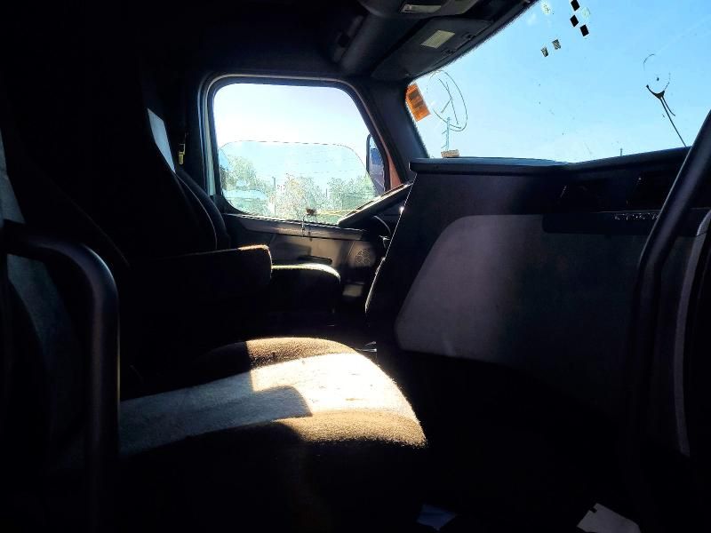 2020 Freightliner Cascadia 126 Semi Truck