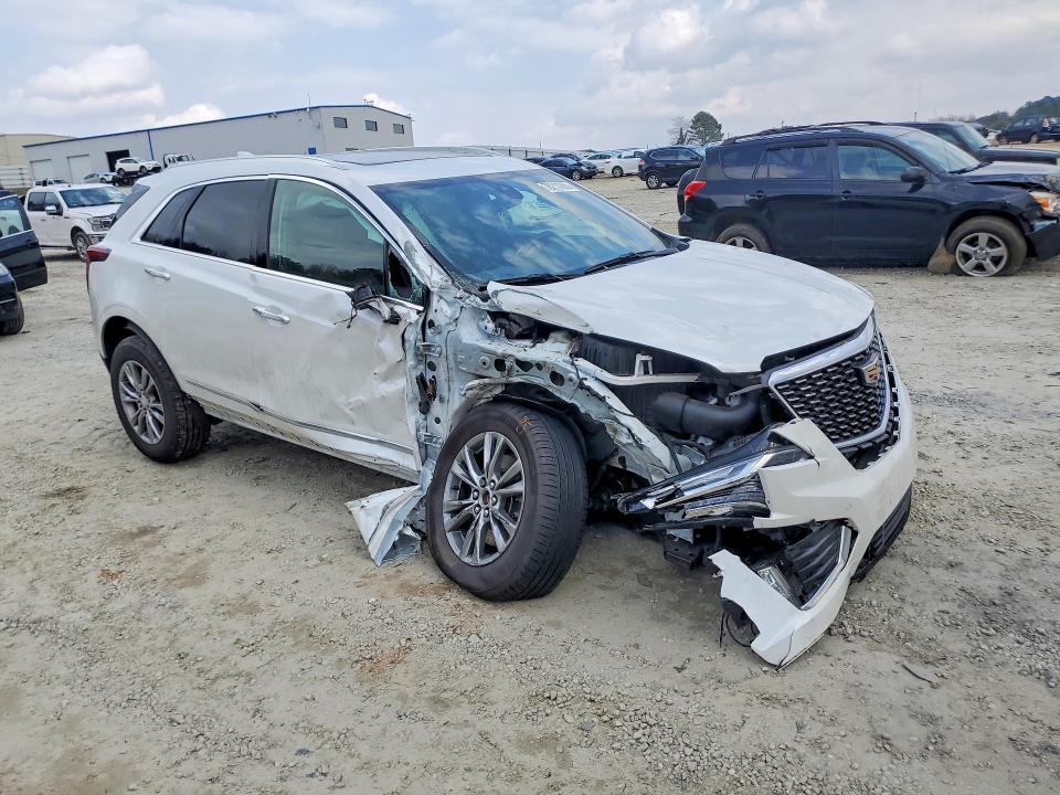 2022 Cadillac XT5 Premium Luxury