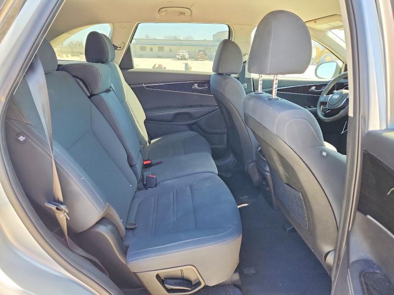 2019 KIA Sorento lx