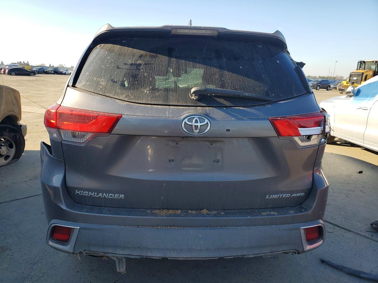 2017 Toyota Highlander Limited