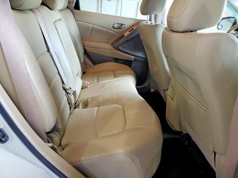 2011 Nissan Murano s