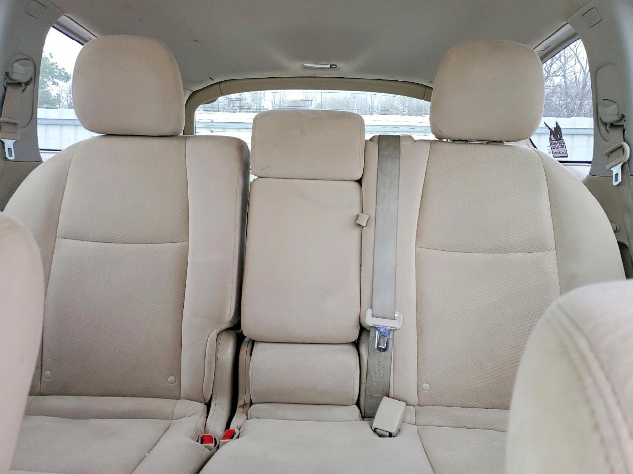 2014 Nissan Pathfinder s