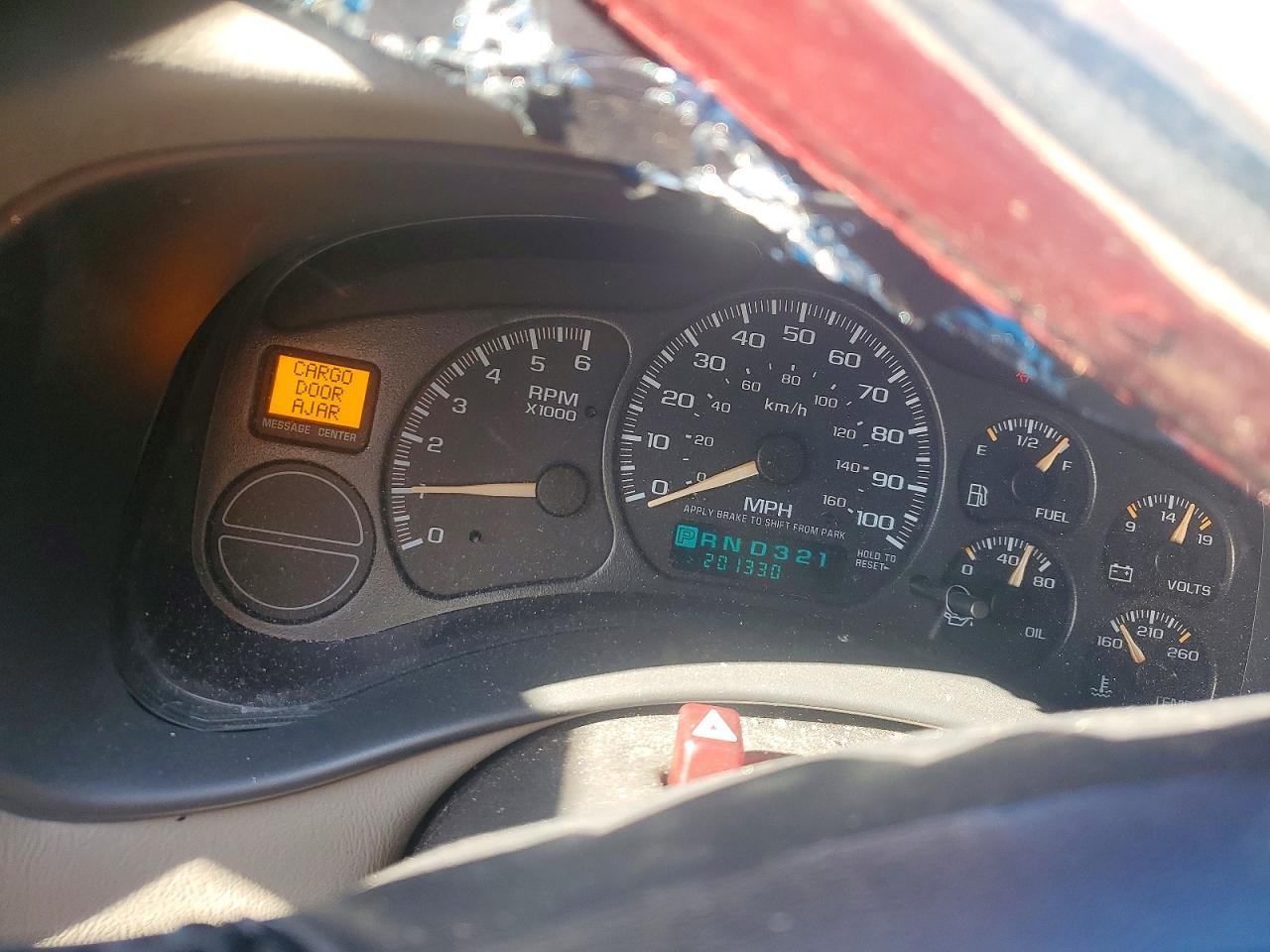 2002 Chevrolet Tahoe C1500