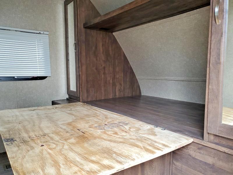 2017 Foresriver 2017 Forest River Vibe Camper