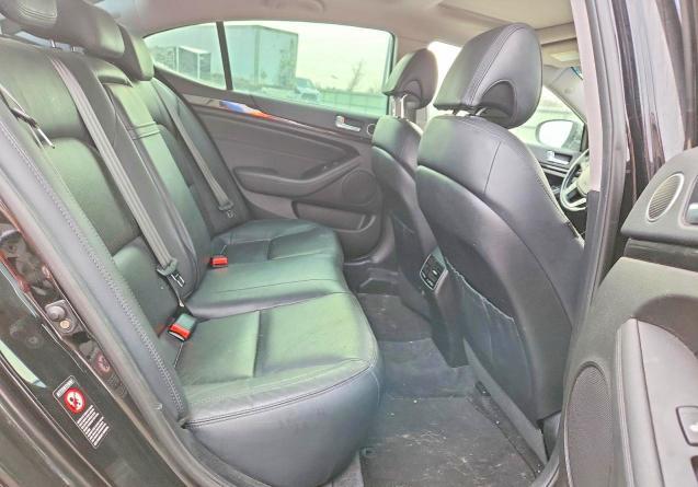 2015 KIA Cadenza Premium