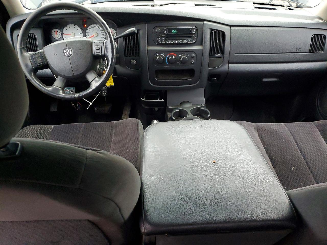 2005 Dodge Ram 1500 st