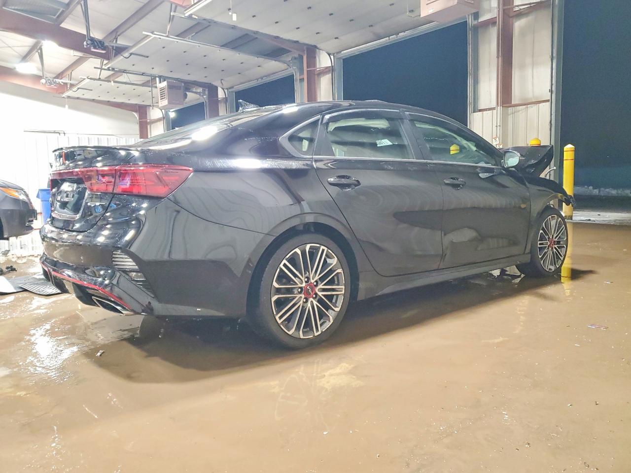 2022 KIA Forte gt