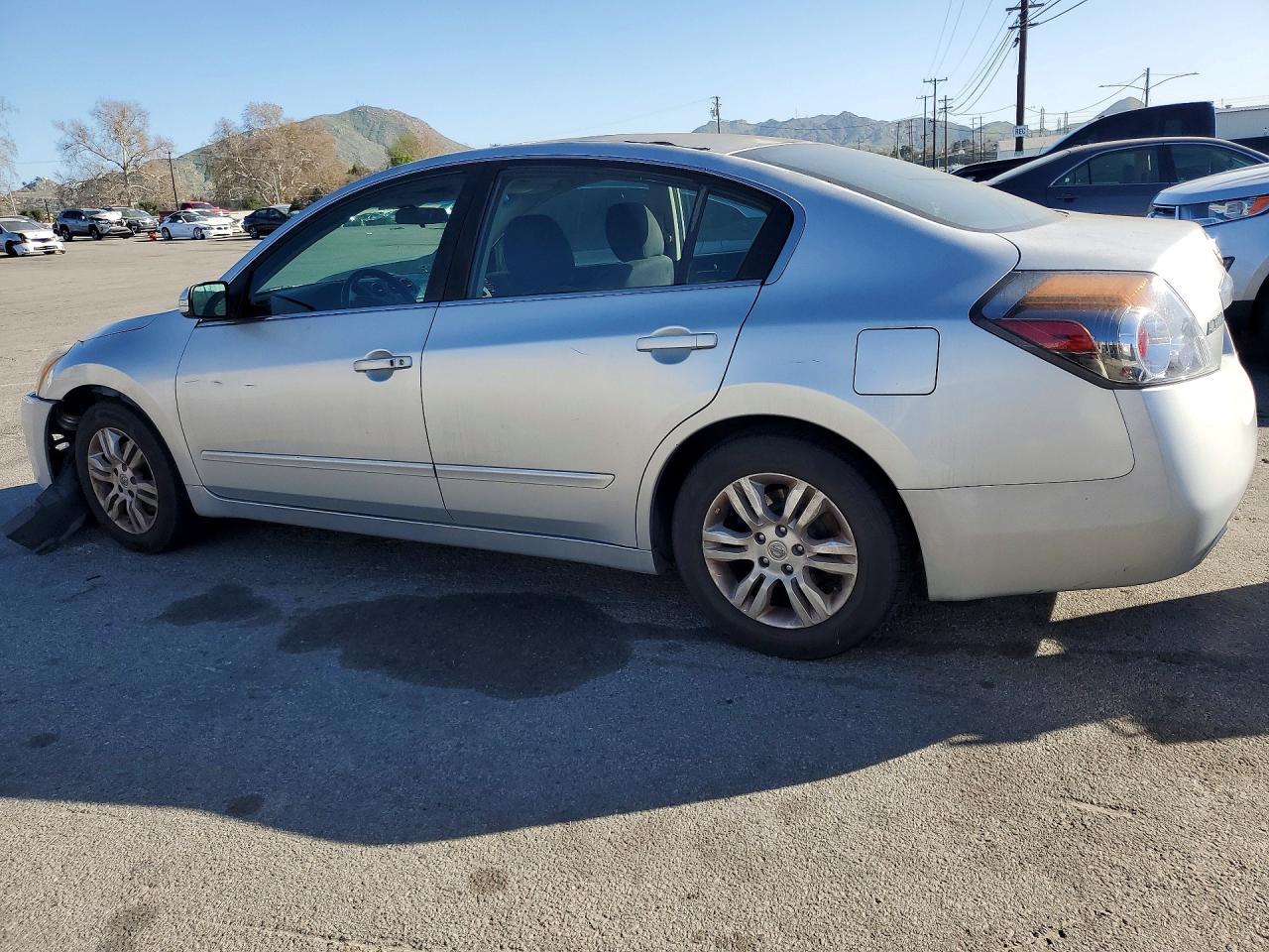 2010 Nissan Altima Base