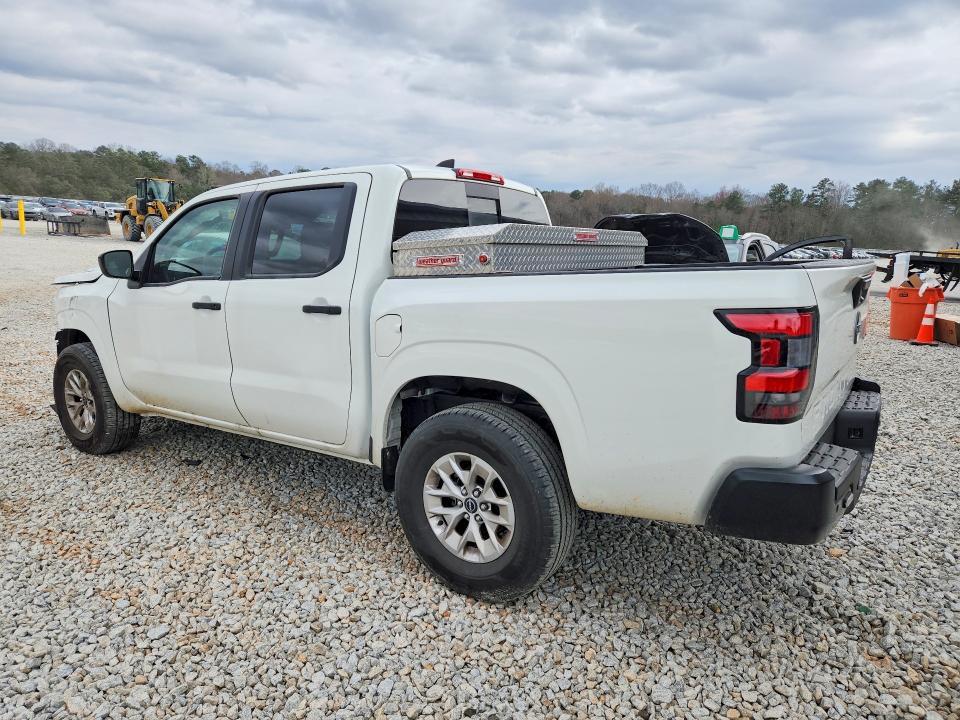 2025 Nissan Frontier s