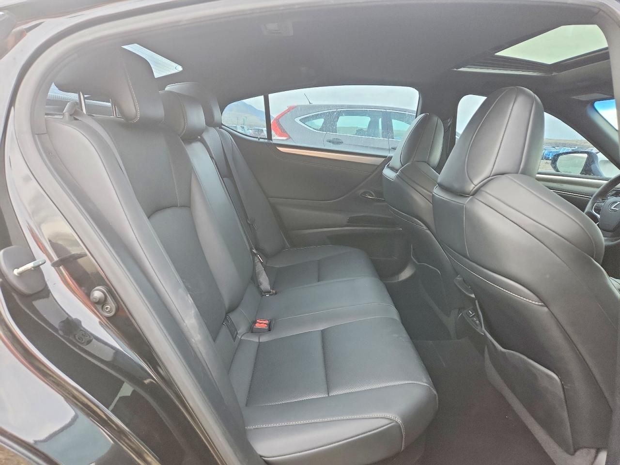 2022 Lexus Es 300h Base