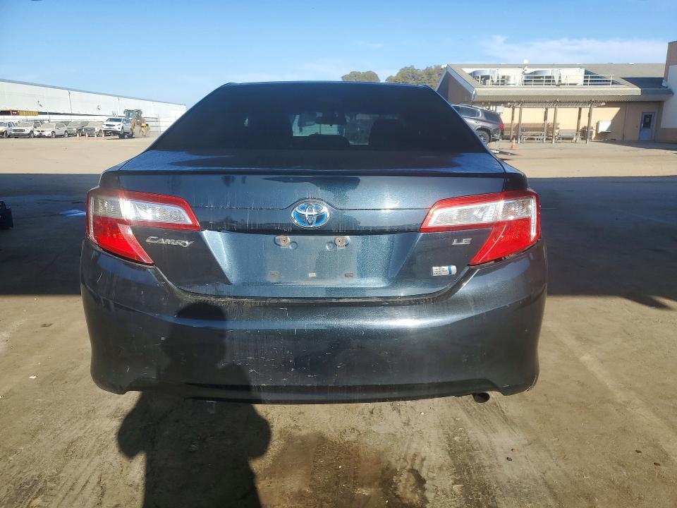 2013 Toyota Camry Hybrid