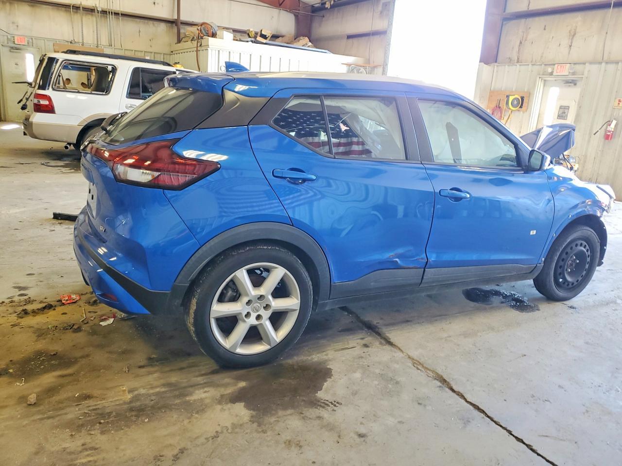 2021 Nissan Kicks sv