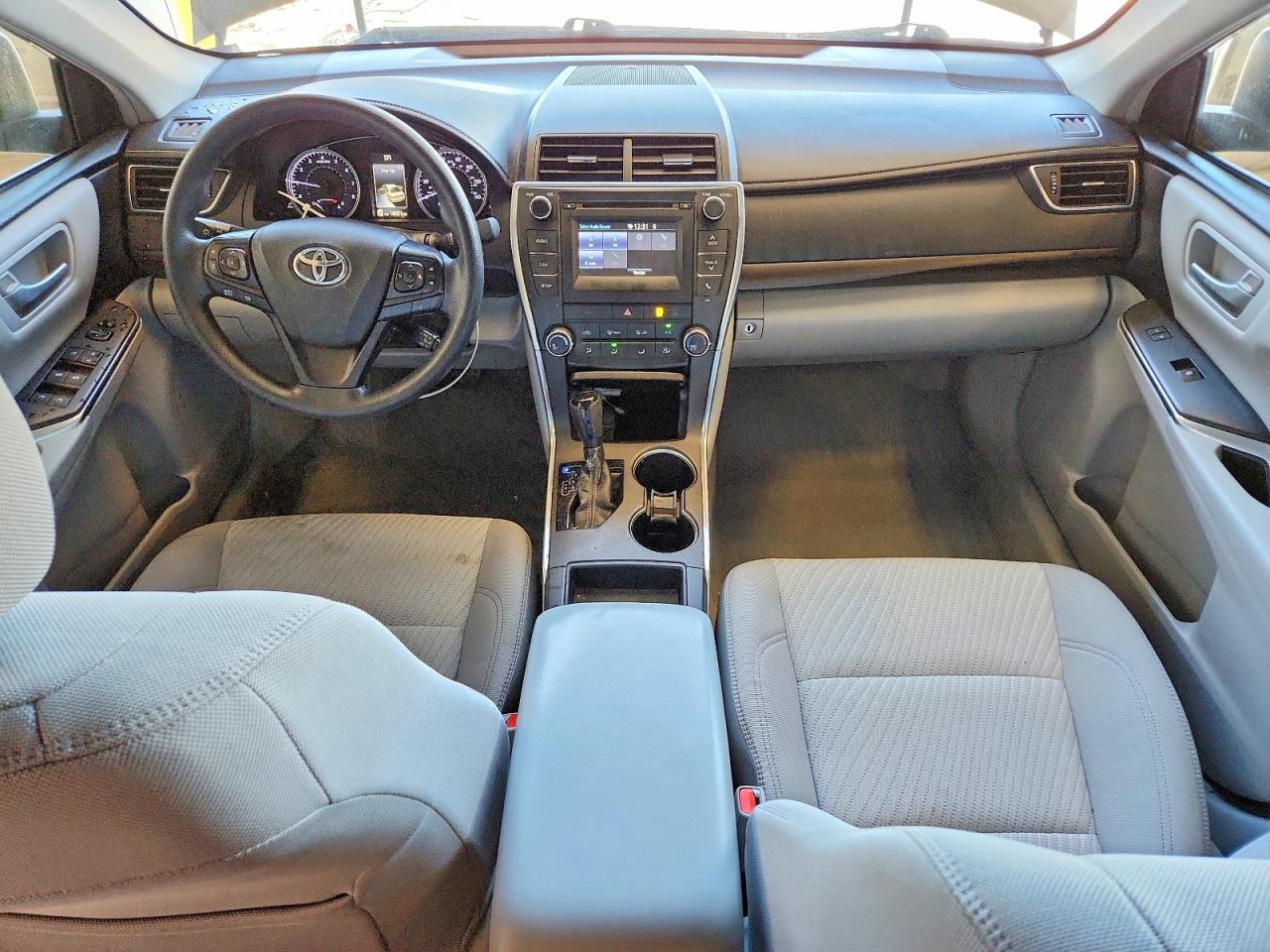2017 Toyota Camry le