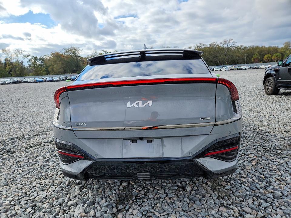 2025 KIA EV4