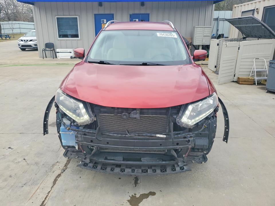 2016 Nissan Rogue sv