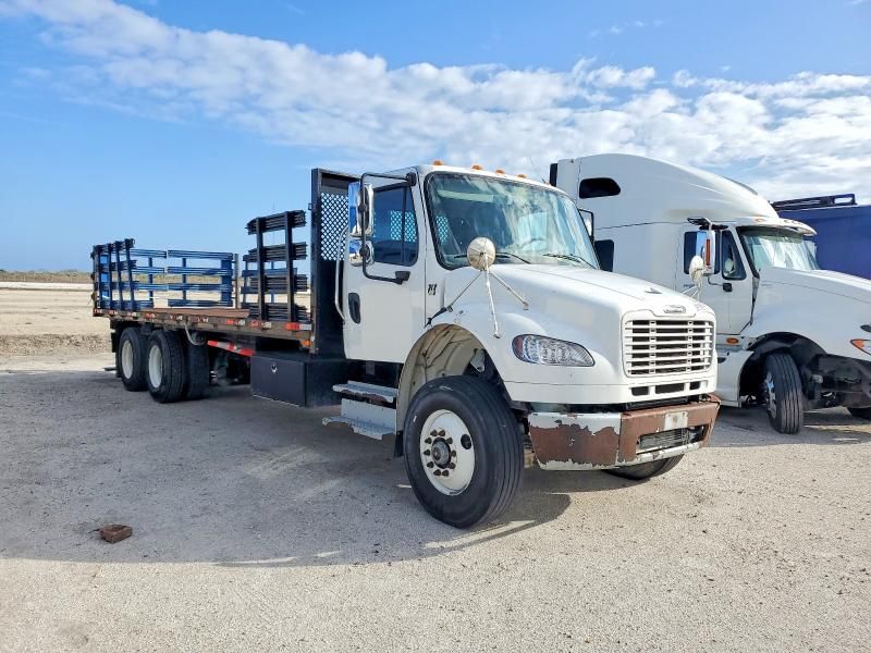 2016 Freightliner Business Class M2 Flatbed Truck