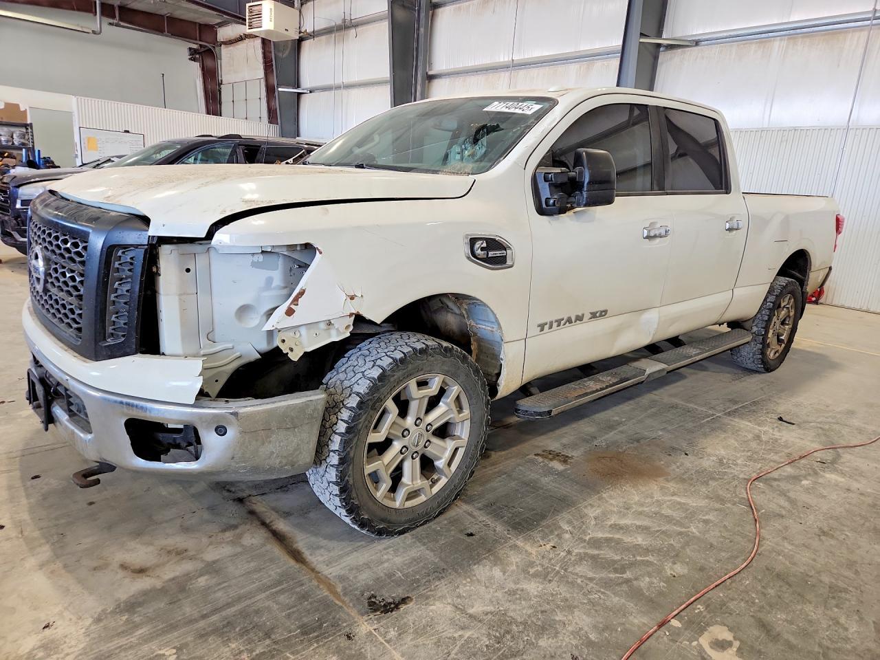 2017 Nissan Titan XD SV