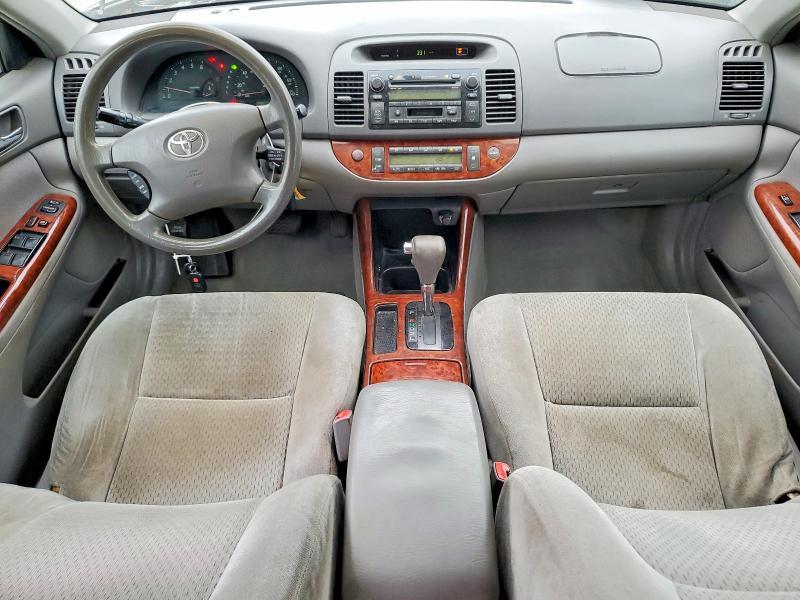 2004 Toyota Camry xle