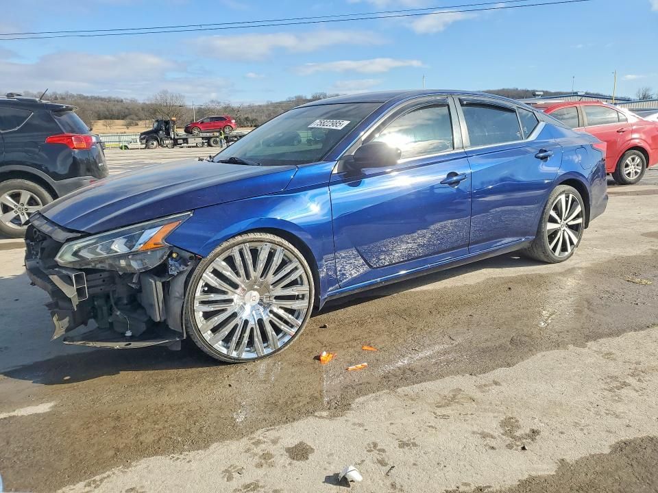 2020 Nissan Altima sr