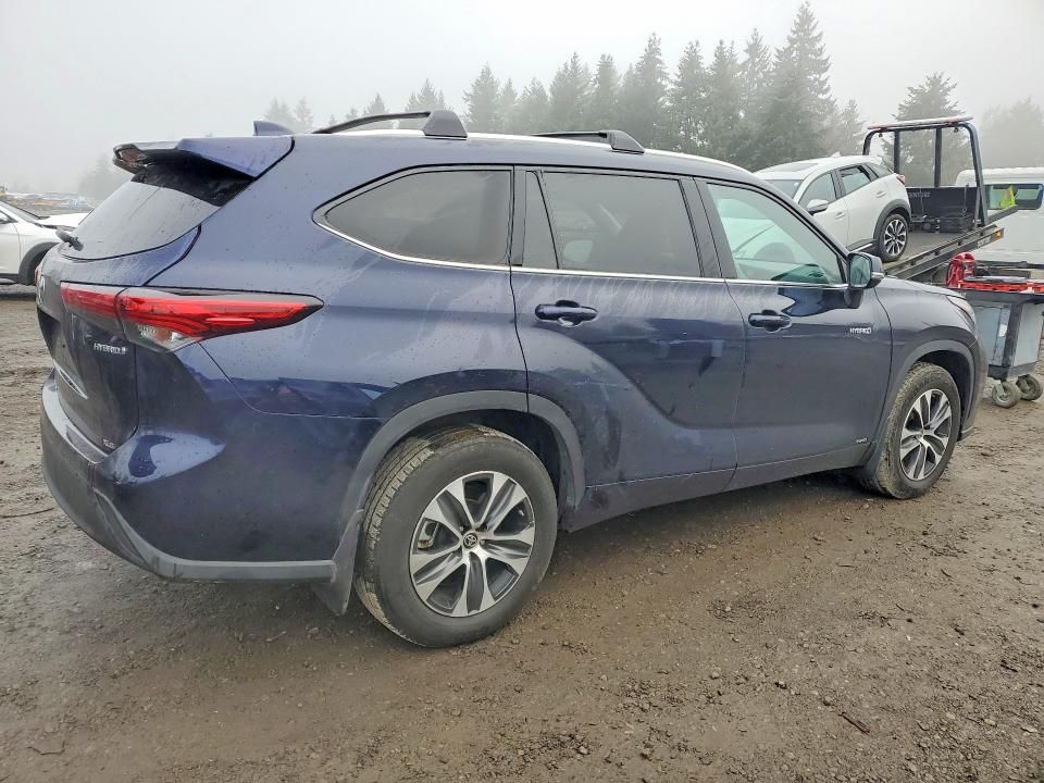 2020 Toyota Highlander Hybrid xle