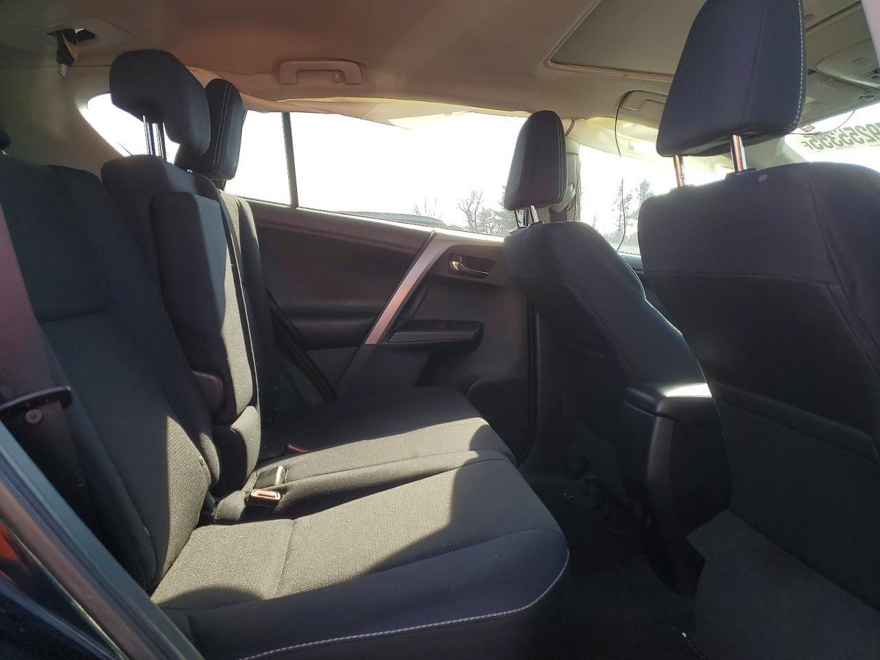 2018 Toyt Rav4 se