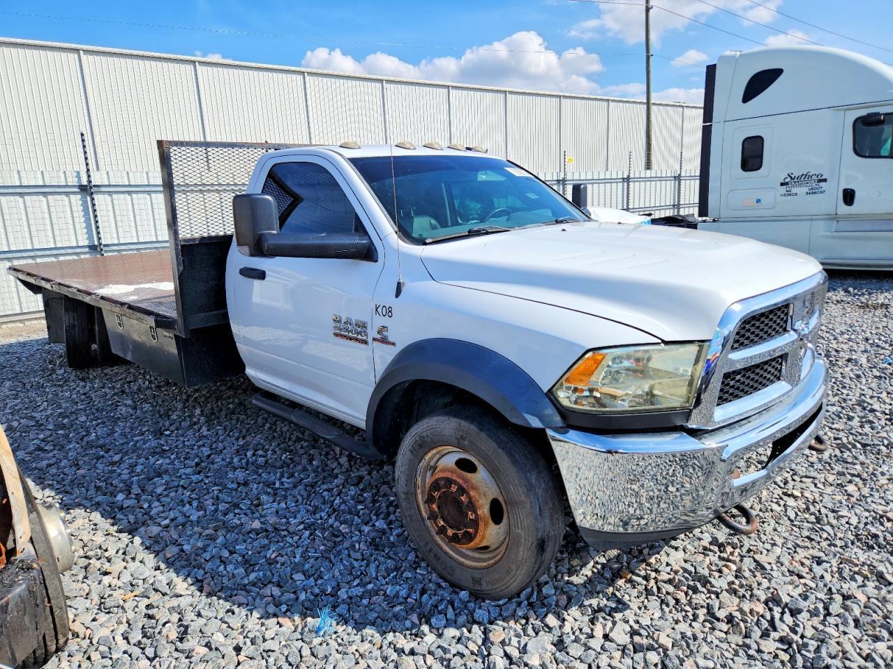 2017 Dodge RAM 5500 Flatbed Truck