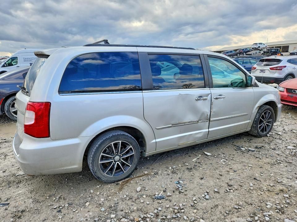 2012 Chrysler Town & Country Touring