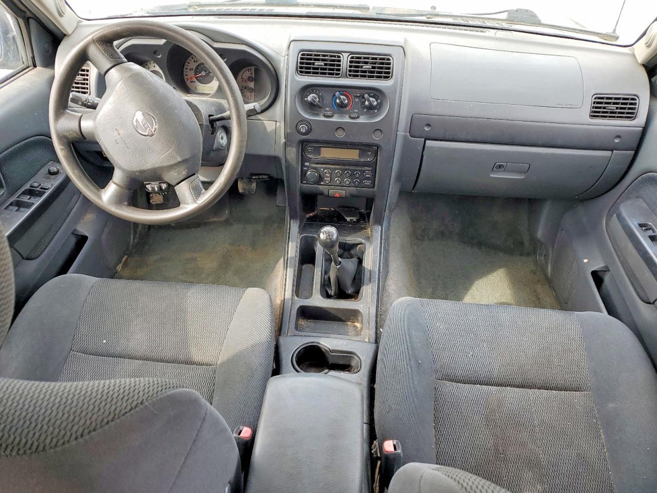 2004 Nissan Frontier Crew Cab XE V6