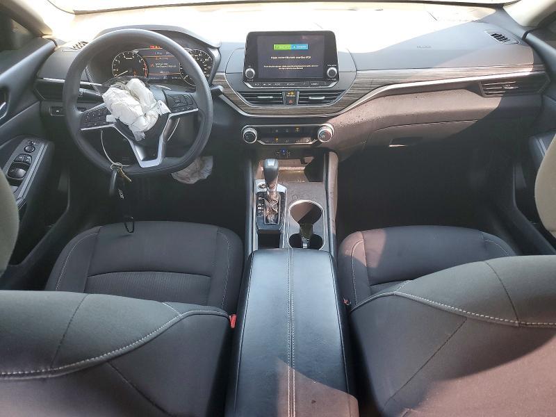 2022 Nissan Altima sv