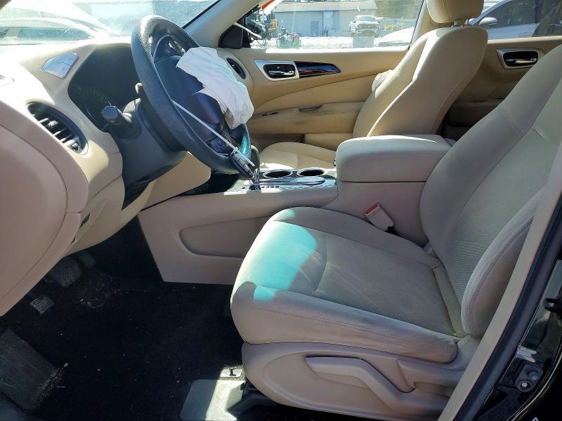 2016 Nissan Pathfinder s
