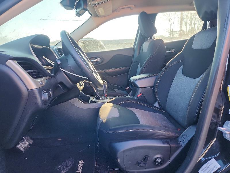 2016 Jeep Cherokee Sport