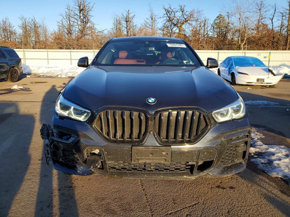 2022 BMW X6 M50i