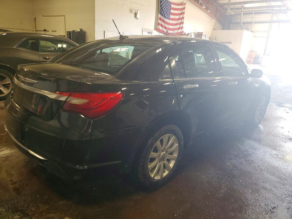 2012 Chrysler 200 Limited