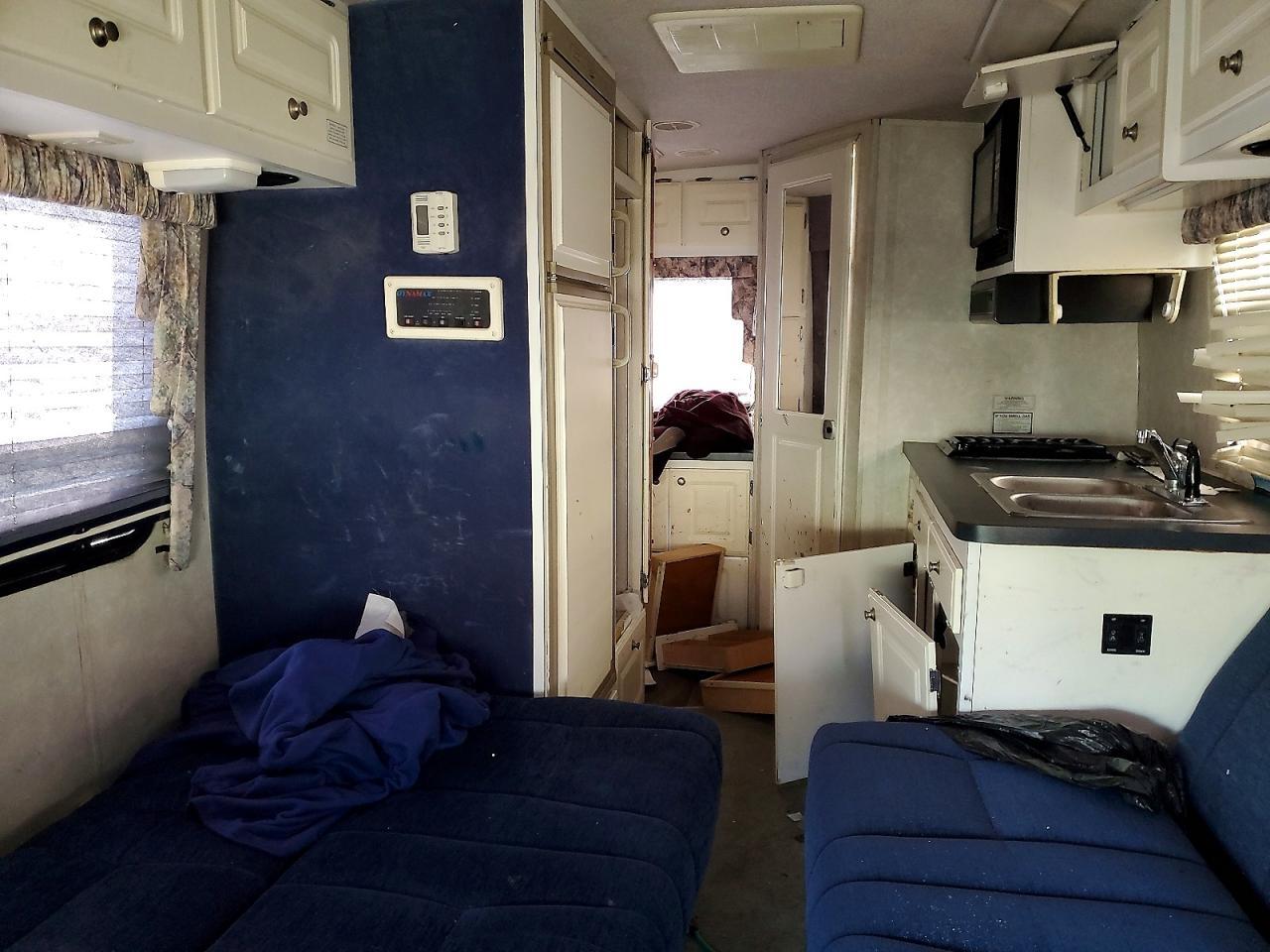 2000 Chevrolet Express G3500