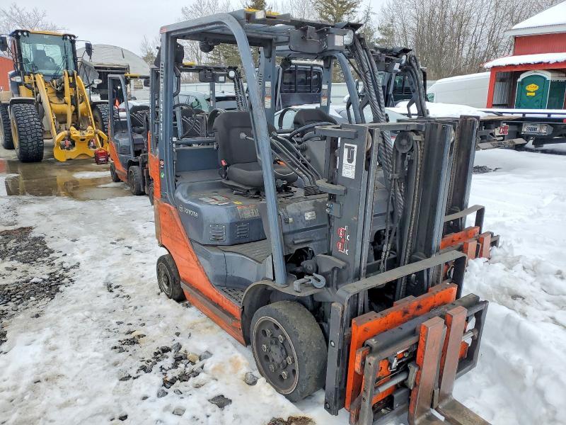 2014 Toyt Forklift-Forklift