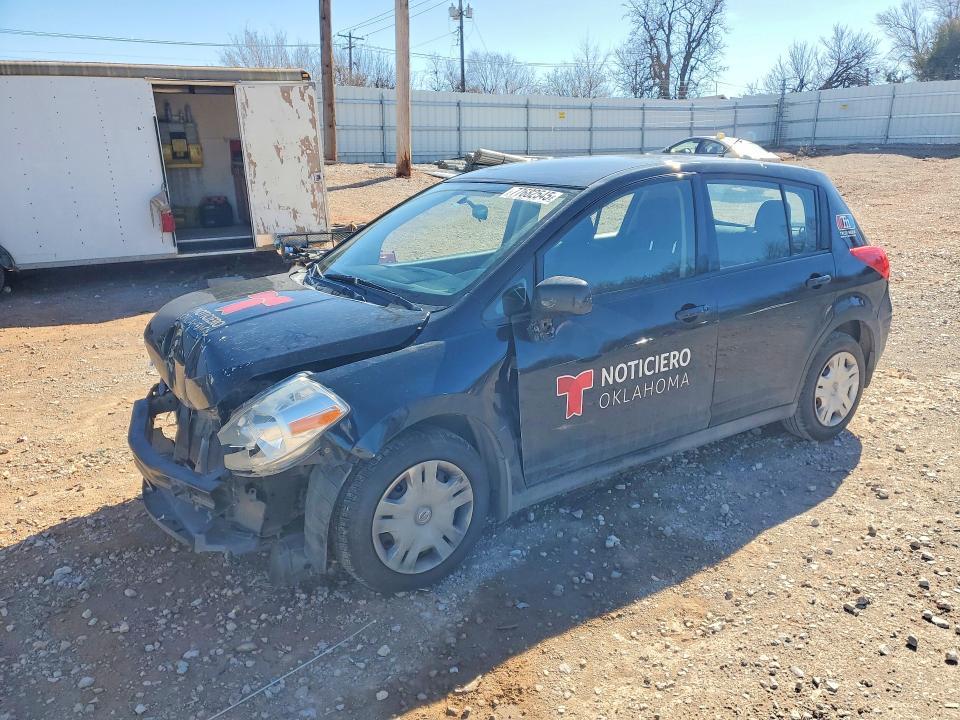 2011 Nissan Versa s