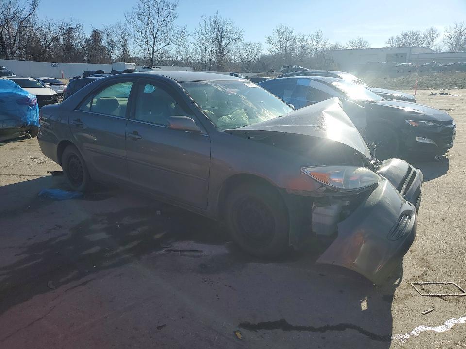 2003 Toyota Camry le
