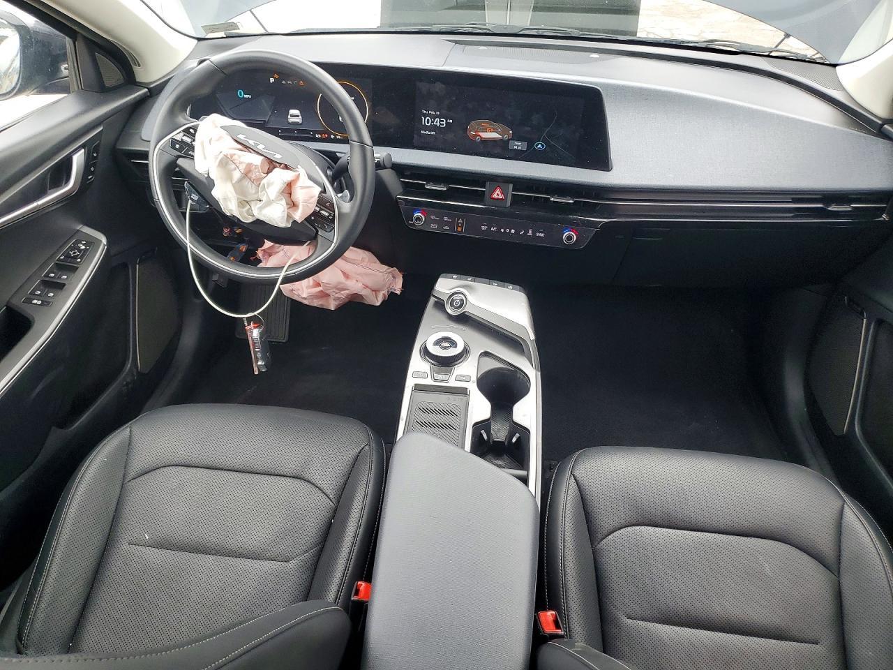 2023 KIA EV6 Wind