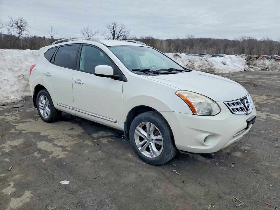 2012 Nissan Rogue s