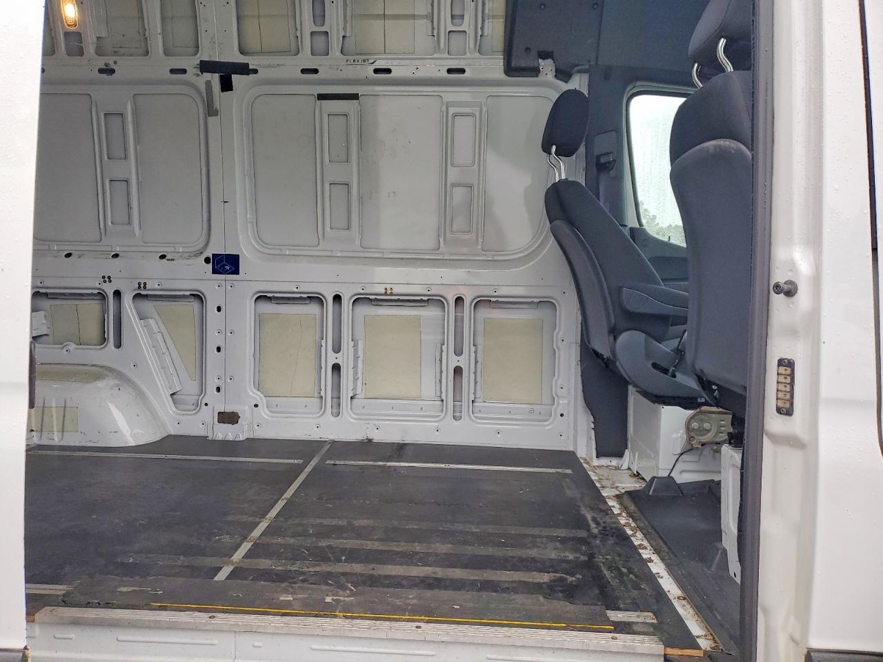 2020 Mercedes-Benz 2020 Mercedes Benz Sprinter 2500 Delivery Van