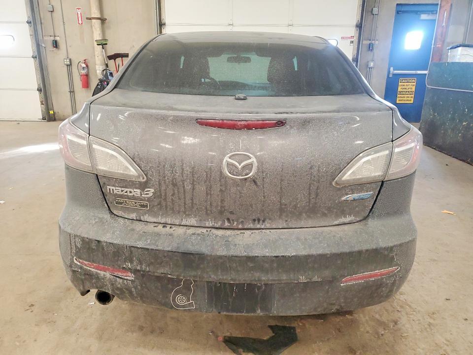 2013 Mazda 3 I