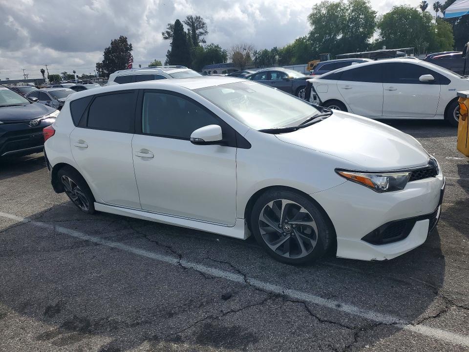 2017 Toyota Corolla im