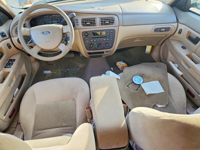 2005 Ford Taurus se