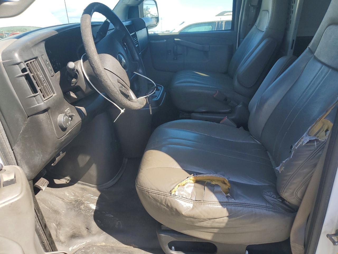 2017 Chevrolet Express 2500 Cargo Delivery van