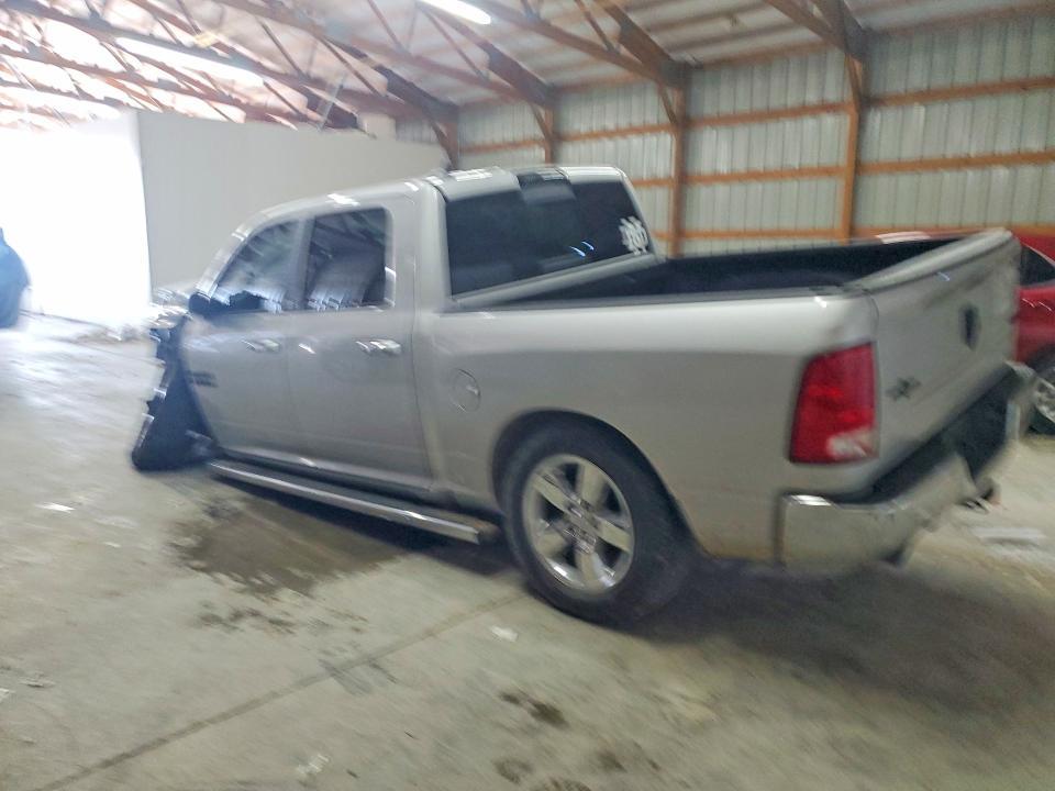 2015 Dodge Ram 1500 slt