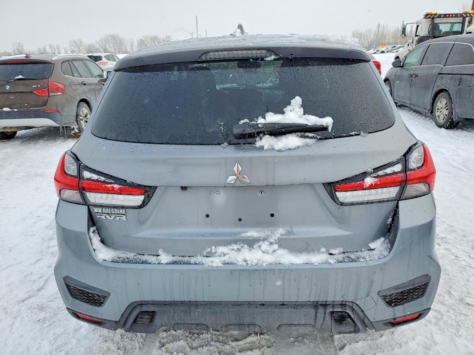 2022 Mitsubishi Rvr es